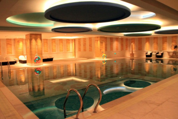 泡出健康，暖意重庆温泉桑拿房